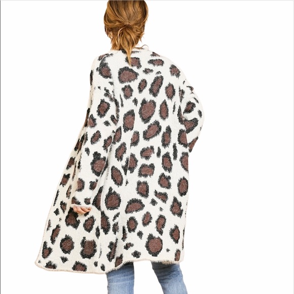 SALE Umgee Fuzzy Cream Leopard Print Cardigan S - Picture 3 of 5